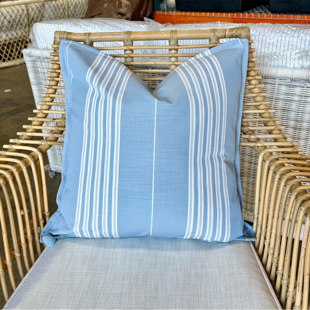 NEW Serena & Lily Perennials® Lake Stripe Pillow Cover (22” SQ)-Coastal/Sky - Picture 1 of 2